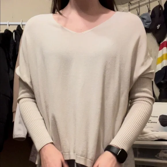 Privilege cream sweater - Picture 1 of 2